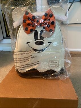 Disney Minnie Mouse Kids Costume Backpack - Cream with Red Bow   NWT